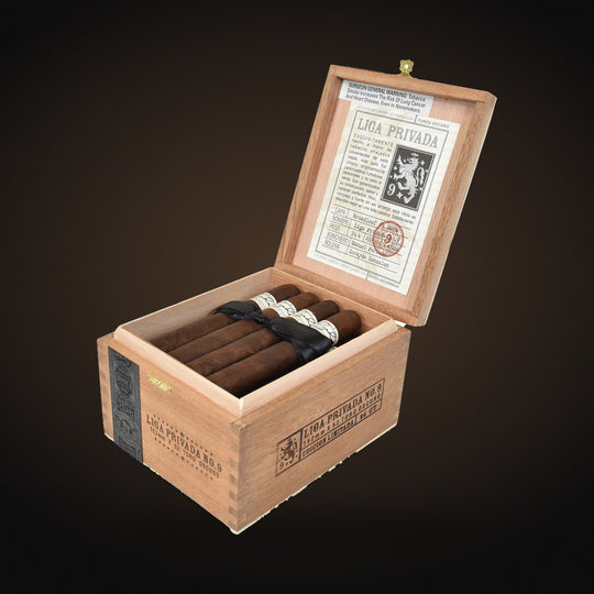 Liga Privada No. 9 Toro, open box — Sun of a Gun Cigars & Spirits, Yuma Arizona