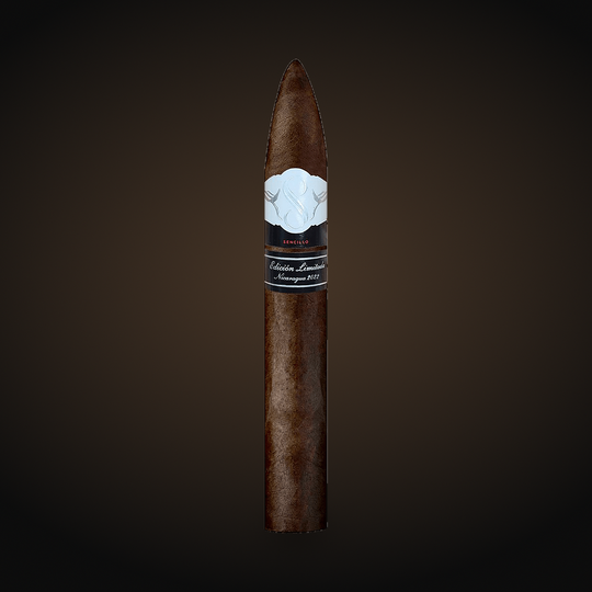 Sencillo Black Piramide Largo 54, single cigar — Sun of a Gun Cigars & Spirits, Yuma Arizona