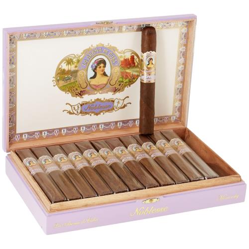 La Aroma de Cuba Noblesse Monarchy cigar — Sun of a Gun Cigars, Yuma Arizona