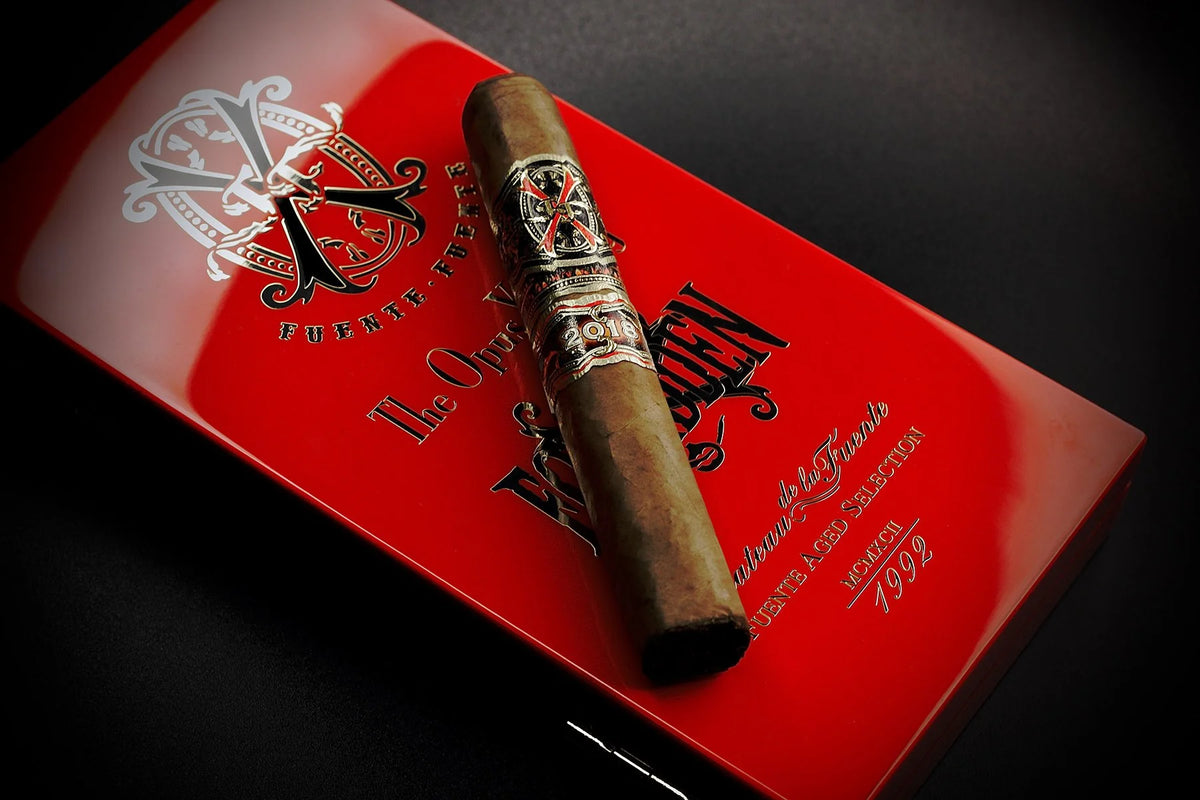 OpusX Story red travel humidor by Prometheus