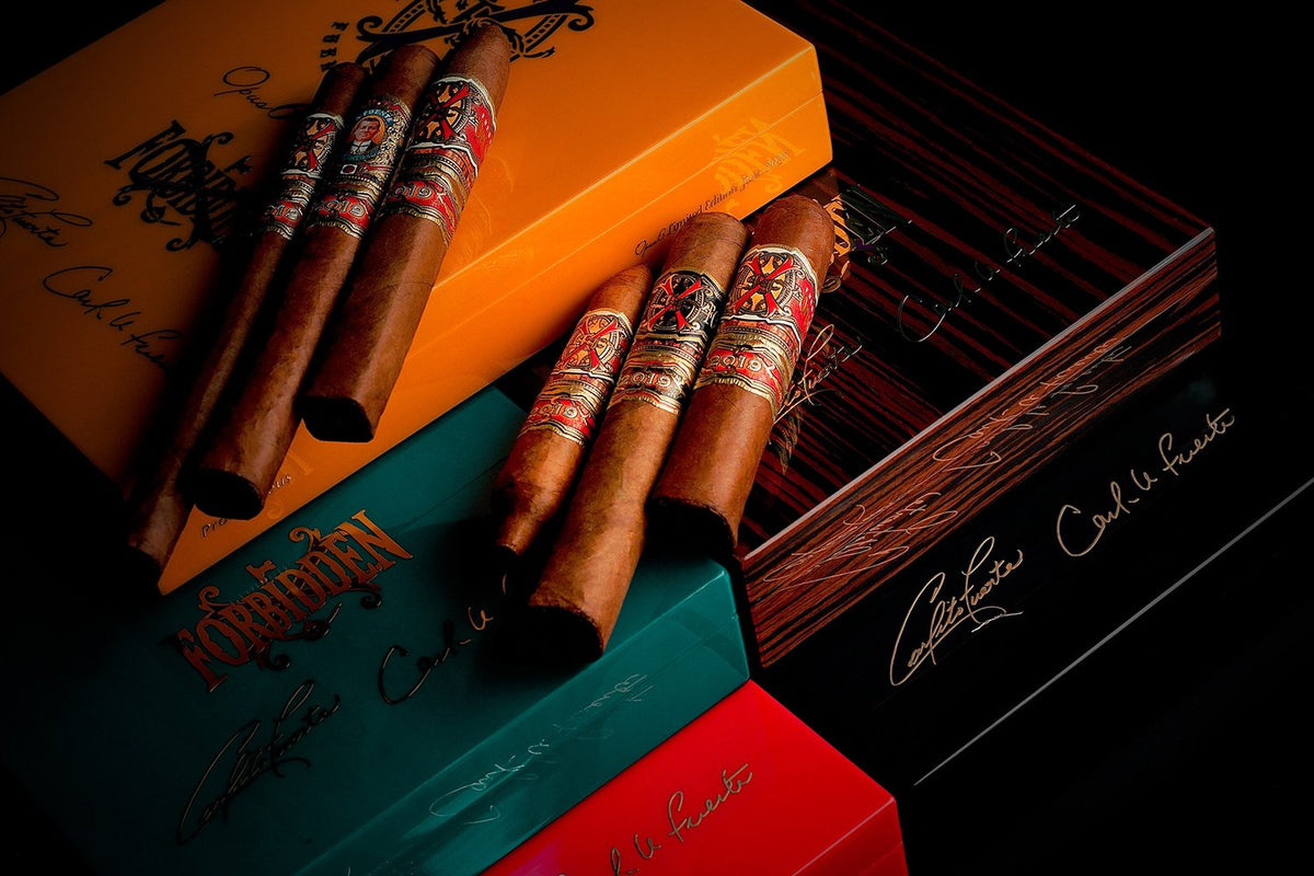 Arturo Fuente Opus6 Travel Humidor cigar, view 2
