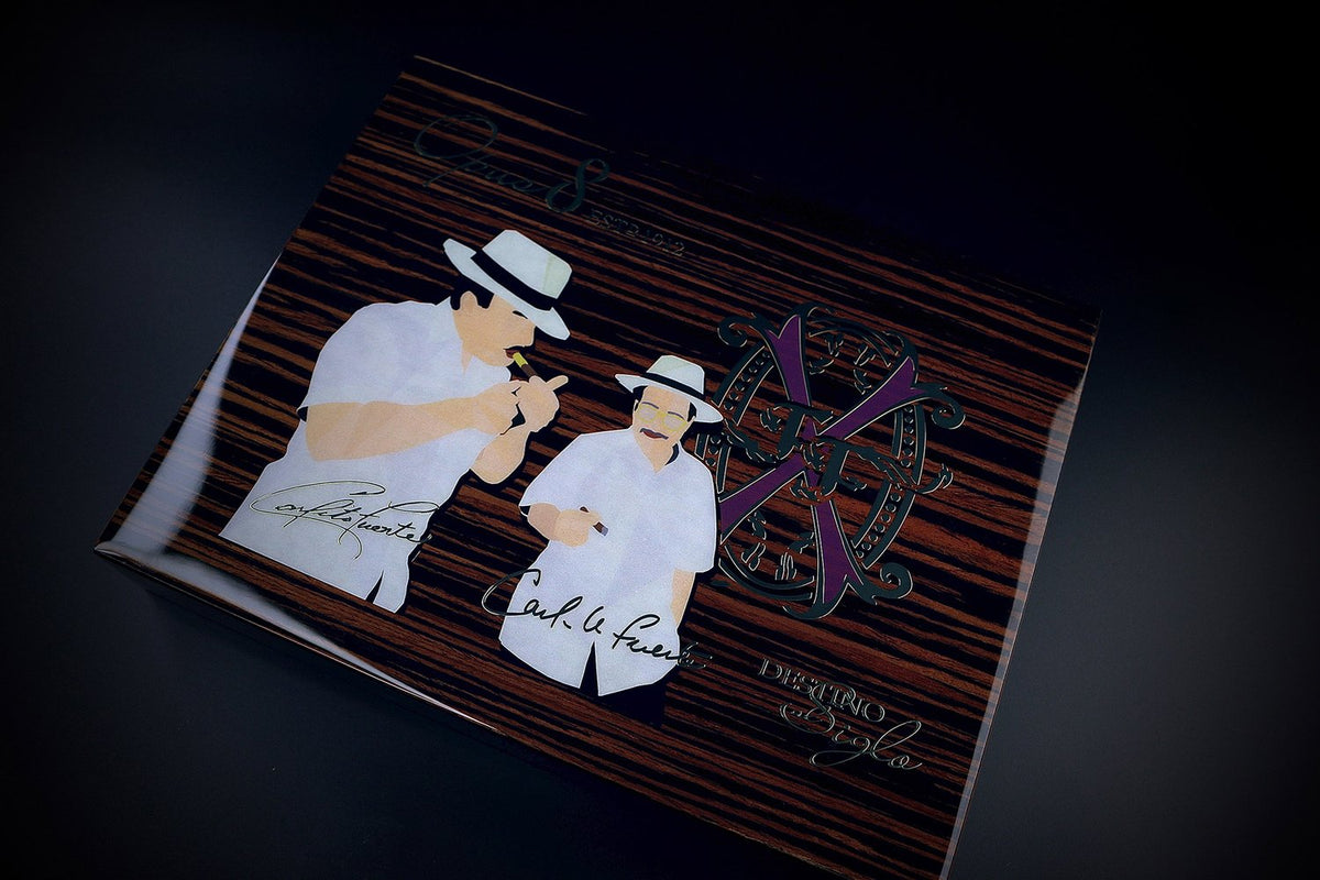 Arturo Fuente Opus X Opus8 cigar, view 2