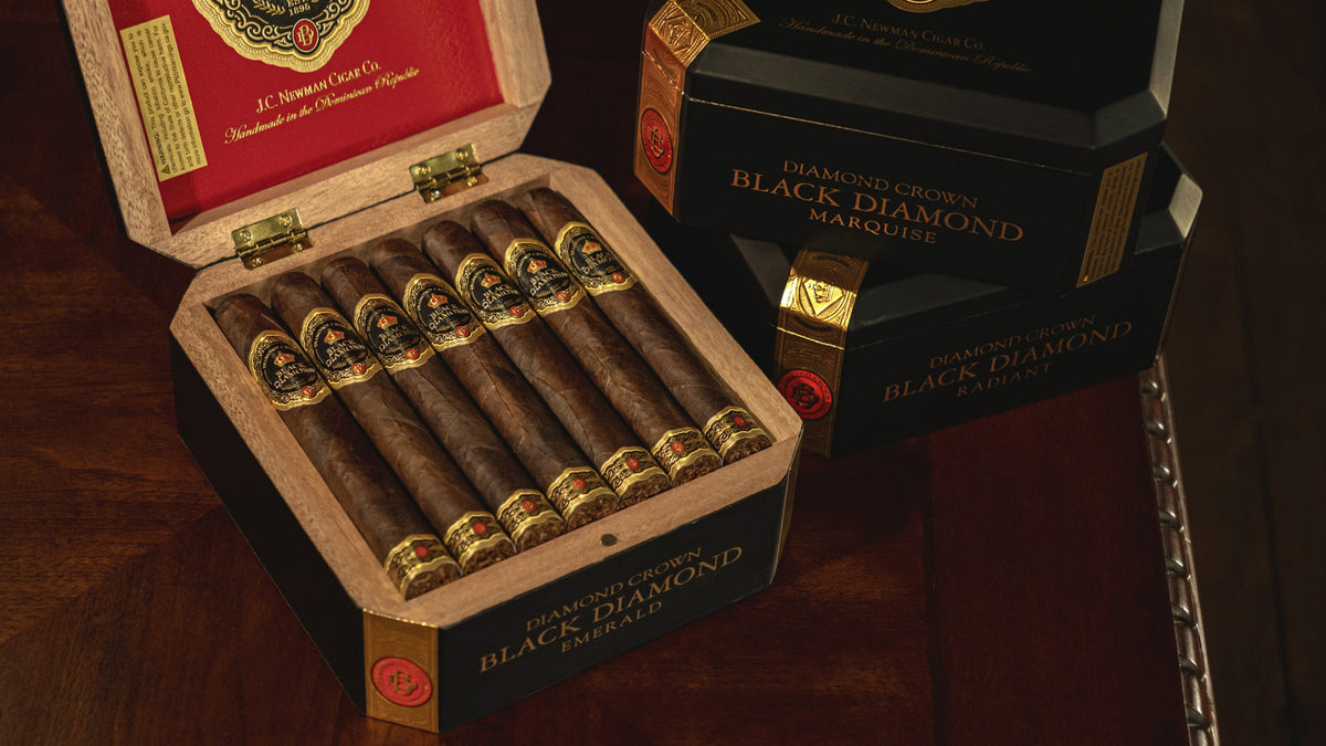 Diamond Crown Black Diamond Radiant cigar, view 2