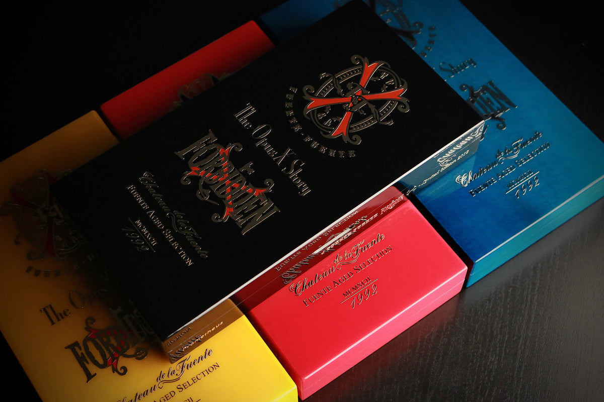 Arturo Fuente The OpusX Story Travel Humidor cigar