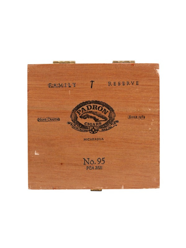 Padrón Family Reserve No. 95 box lid stamped PCA 2021